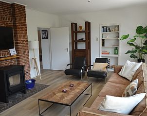 Cozy fireplace and stylish decor in Plevierstraat 24 - Tuunwoal vacation home, De Koog, Texel.