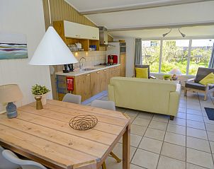 Offene Kche und Essbereich im Ferienhaus Achter de Brem, De Koog, Texel.