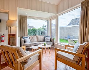 Cozy living room of Het Zandblauwtje vacation home in De Koog Texel