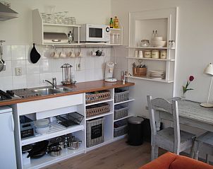 Vollstndig ausgestattete Kche im Ferienhaus Plevierstraat 21, De Koog, Texel.