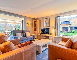 Gerumiges Interieur des Huis ter Duin, modern eingerichtete Ferienunterkunft in De Koog, Texel.