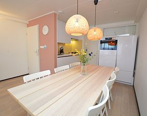Stylish kitchen and dining area in Apartments Anna - Sun, De Koog, Texel, ideal for a comfortable vacation.