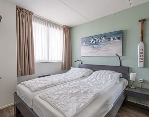 Restful bedroom with double bed in Apartment Juliana 088 Island and Sea View, De Koog, Texel.