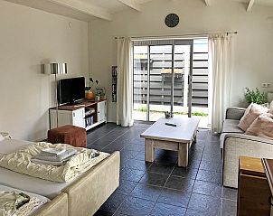 Cozy living room in Zomerhuisje Schoo, De Koog, Texel, vacation home on the Wadden Islands.