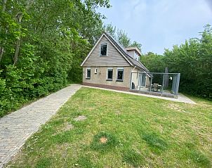 Ferienhaus Hoog Koog 18 im Bungalowpark Hoog Koog De Koog Texel inmitten der Natur.