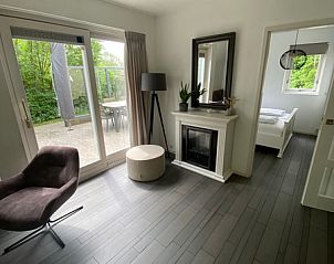 Doppelwaschbecken im Badezimmer des Ferienhauses Hoog Koog 18 im Bungalowpark Hoog Koog De Koog Texel.