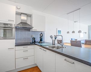 Komfortables Schlafzimmer mit Doppelbett in Appartement Juliana 052 Eiland en Zeezicht, De Koog, Texel.