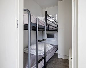 Bunk bed in child-friendly room, Chalet Bregkoog 36, Chaletpark Bregkoog, De Koog, Texel.