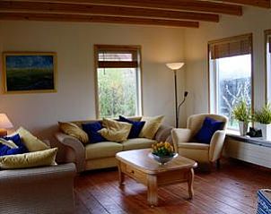 Komfortables Wohnzimmer in Texel Villa Duinzicht, Ferienhaus in De Koog, Texel mit gemtlicher Sitzecke.