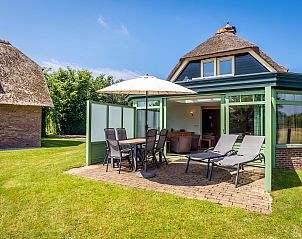Guest house 0102965 - Holiday property Texel - Het Buitenhof villa 53 met serre