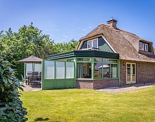Guest house 0102965 - Holiday property Texel - Het Buitenhof villa 53 met serre