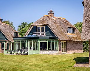 Guest house 0102965 - Holiday property Texel - Het Buitenhof villa 53 met serre