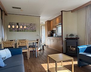 Cozy children's room with bunk bed in NH010 vacation home, Den Burg, Texel, Wadden Islands