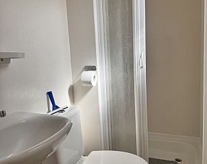 Open kitchen and dining area in NH010 vacation home, Den Burg, Texel, Wadden Islands