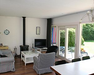 Verblijf 010461 - Vakantiewoning Texel - Vakantiehuis in Den Burg mit Mblierter Terrasse