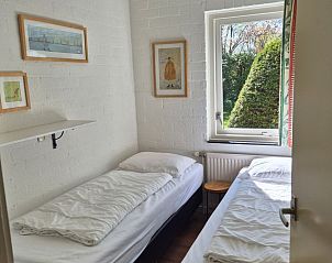 Verblijf 010461 - Vakantiewoning Texel - Vakantiehuis in Den Burg mit Mblierter Terrasse