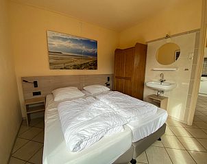 Gerumiges Zweibettzimmer im Ferienhaus Tuinwal, Texel.