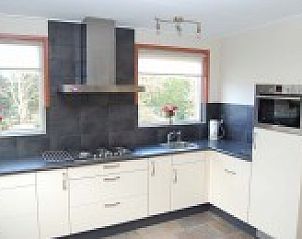 Moderne keuken van Hoogelandt 10 - Awali vakantiehuis in De Koog, Texel.