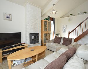 Cozy living room in vacation home Gortersmient 340, Bungalowpark Gortersmient, De Dennen, Texel.