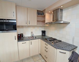Fully equipped kitchen in vacation home Gortersmient 340, Bungalowpark Gortersmient, De Dennen, Texel.