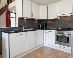 Tweede slaapkamer met eenpersoonsbedden in Vakantiehuis Gortersmient 270, De Dennen, Texel.