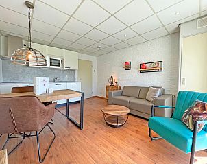 Offene Kche und Essbereich im Apartment Bos en Duin 18, De Dennen, Texel, ideal fr einen entspannten Aufenthalt.