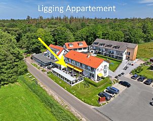 Luftaufnahme von Apartment Bos en Duin 03 in De Dennen, Texel, umgeben von Natur und in der Nhe von Annehmlichkeiten.