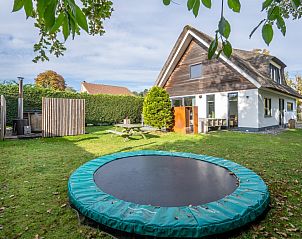 Guest house 0113272 • Holiday property Texel • Bungalowpark 't Hoogelandt - Villa 126 met Hottub en Sauna 