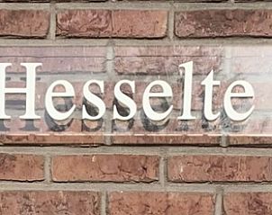 Nameplate of Hesselte vacation home in De Dennen, Texel.