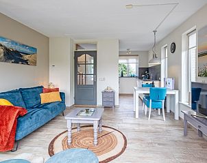 Moderne zithoek in vakantiehuis Wulpenweid 14 Zeehond, De Dennen, Texel.