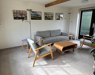 Stilvolle Sitzecke in 't Seumerhuussie, Ferienhaus De Dennen Texel, mit komfortablen Mbeln.