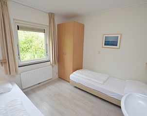 Modernes Badezimmer im Ferienhaus Tempelierweg - Kogermient 11, De Dennen, Texel.