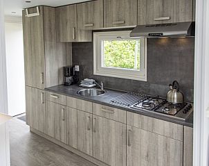 Moderne keuken in Chalet Karin, vakantiehuis in Formerum, Terschelling.