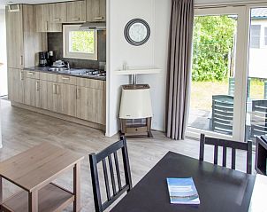 Gezellige woonruimte in Chalet Karin, vakantiehuis in Formerum, Terschelling.