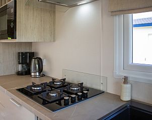 Volledig uitgeruste keuken in chalet Rhobin in Formerum, Terschelling.