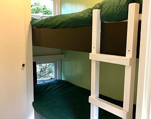 Knusse stapelbedkamer in Huisje Bloesem, chalet in Formerum, Terschelling, Waddeneilanden.