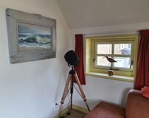 Kunstzinnige hoek in Zeeduin appartement, Hoorn, Terschelling.