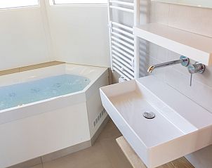 Guest house 031037 - Holiday property Terschelling - Villabungalow houtkachel/ whirlpool