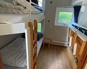 Kinderkamer met stapelbed in De Clochard nr 37 chalet, Midsland Noord.