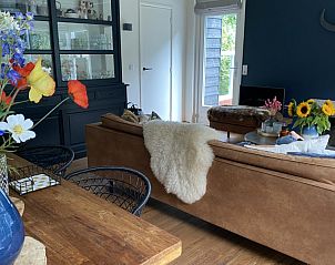 Stijlvolle woonkamer van Duumke vakantiehuis in Midsland Noord, Terschelling.