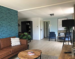 Stijlvolle zithoek in Vakantiehuis Bikkel, Midsland Noord, Terschelling.