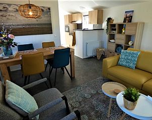 Stijlvolle woonkamer in 't Snitserleven Chalet, vakantiehuis in Midsland Noord, Terschelling.