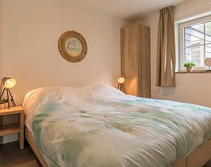 Slaapkamer met natuurlijke lichtinval in Chill op Ameland Ballum.