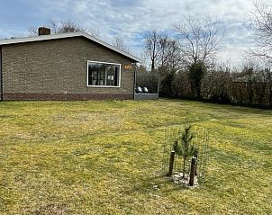 Guest house 0401157 - Bungalow Ameland - Zeevonk
