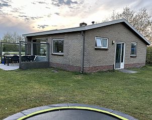 Guest house 0401157 - Bungalow Ameland - Zeevonk