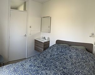 Guest house 0401157 - Bungalow Ameland - Zeevonk