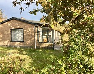 Verblijf 0401162 • Bungalow Ameland • Esti 