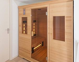 Priv sauna in Weigelia vakantiehuis, Ballum, Ameland voor ultieme ontspanning tijdens uw verblijf.