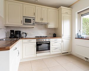 Guest house 040146 - Holiday property Ameland - Luxe vakantiehuis met terras op zuiden