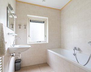 Guest house 040146 - Holiday property Ameland - Luxe vakantiehuis met terras op zuiden